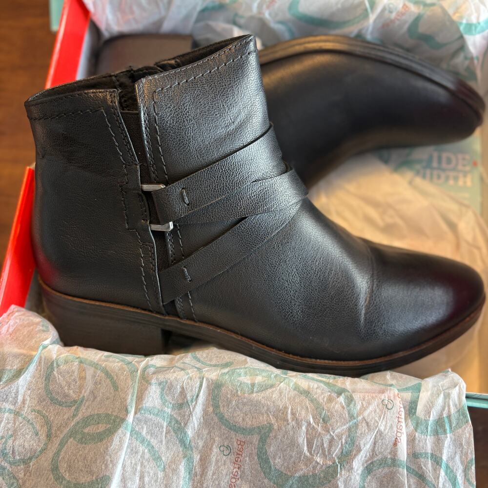 Baretraps Magena Boots 10 NWT Black Ankle Booties Bare Traps Vegan Leather - Picture 9 of 12
